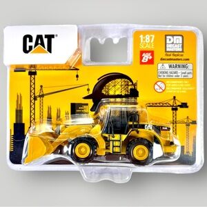 Diecast Masters CAT 950G Series II Wheel Loader 1:87 Scale Diecast Model 84402